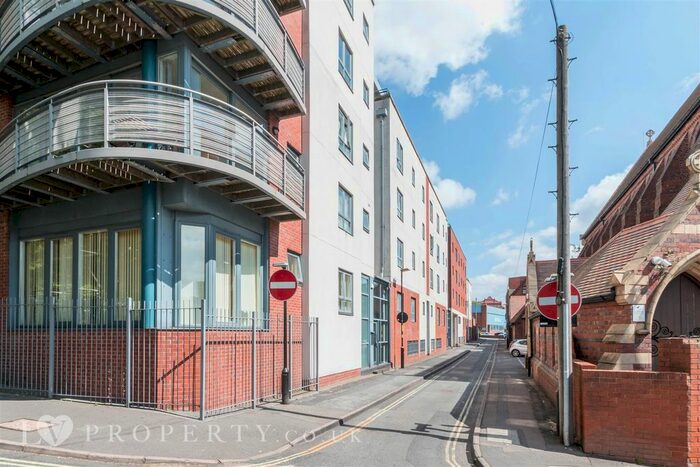 1 Bedroom Flat For Sale In Arthur Place, Birmingham, West Midlands, B1