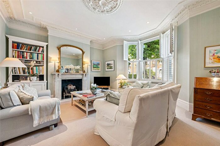 5 Bedroom End Of Terrace House For Sale In Nicosia Road, SW18