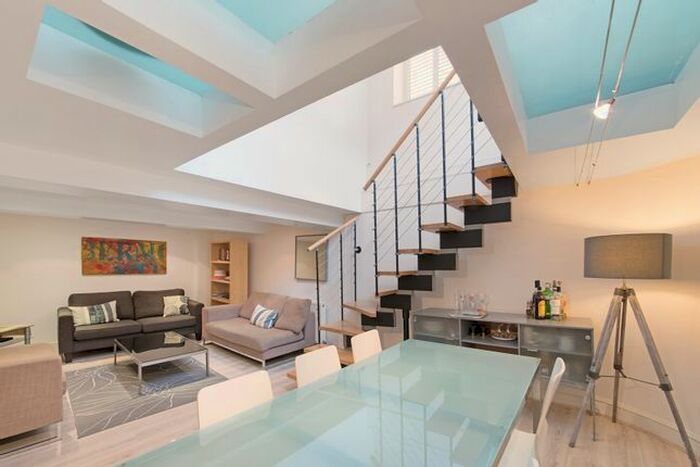 3 Bedroom Flat To Rent In Grange Road, Bermondsey, SE1