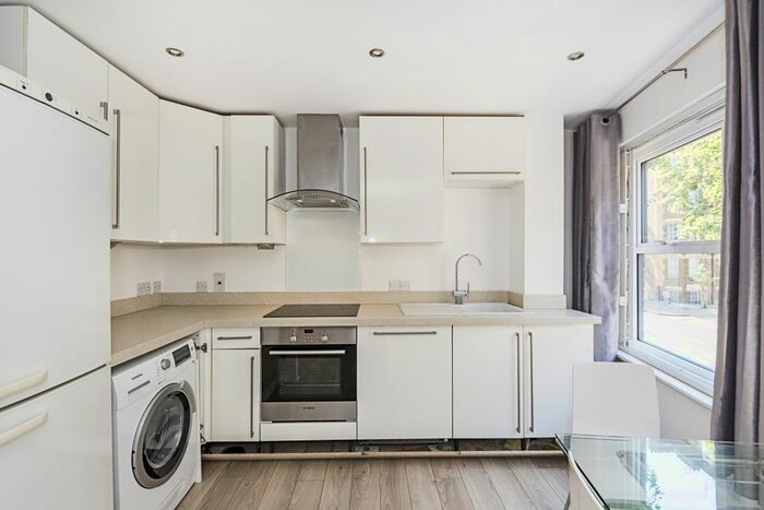 2 Bedroom Flat To Rent In Lafone Street, London SE1