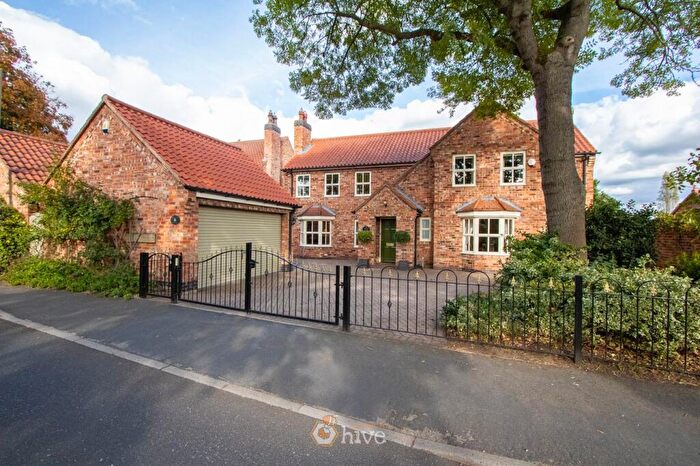5 Bedroom Detached House For Sale In Whiphill Top Lane, Branton, Doncaster, DN3