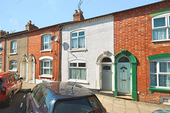 3 Bedroom Terraced House For Sale In Alcombe Road, Northampton, Northamptonshire, NN1