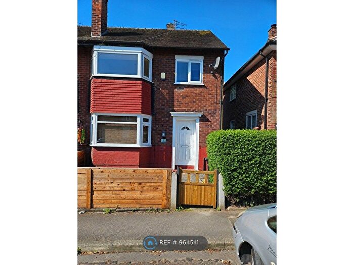 3 Bedroom Semi-Detached House To Rent In Daresbury Close, Stockport, SK3