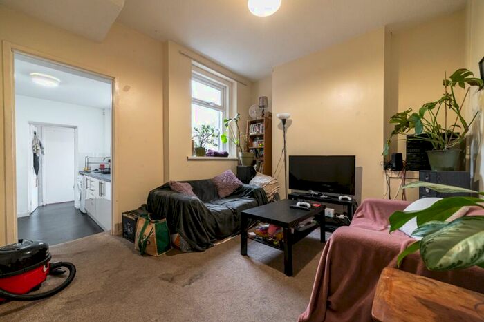 4 Bedroom Terraced House To Rent In May Street, Cathays, CF24