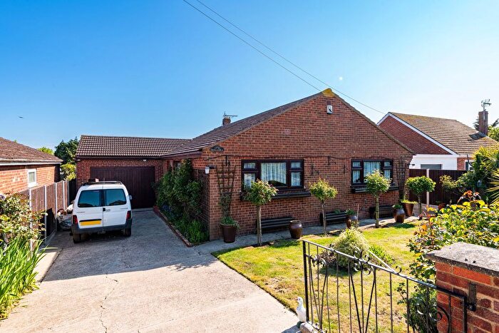 3 Bedroom Bungalow For Sale In Clarence Gardens, Warden, Sheerness, ME12