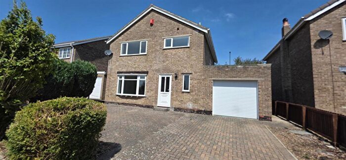 3 Bedroom Detached House To Rent In Whitefields Walk, Richmond, DL10