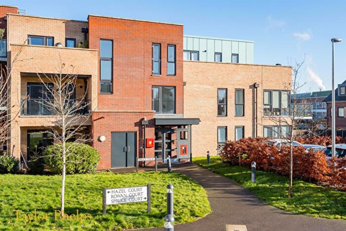 2 Bedroom Apartment For Sale In Cowper Close, Ware, SG12