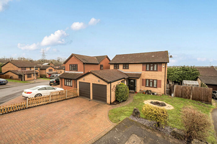4 Bedroom Detached House For Sale In Tiffany Close, Wokingham, Berkshire, RG41