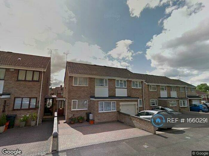 3 Bedroom Semi-Detached House To Rent In Newburn Crescent, Swindon, SN1