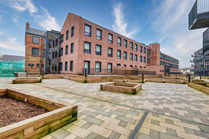 1 Bedroom Apartment For Sale In Leigh Street, High Wycombe, Buckinghamshire, HP11