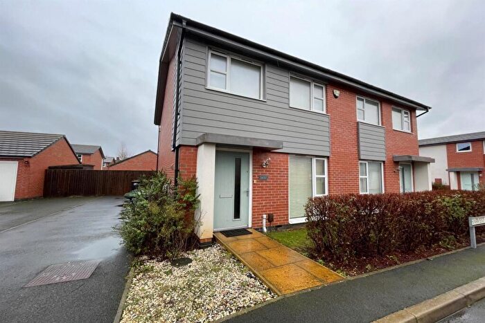 3 Bedroom Semi Detached House To Rent In Harvest Close, Beeston, NG9