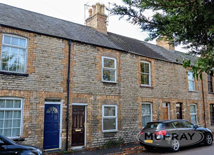 Terraced House To Rent In Radcliffe Road, Stamford, Lincolnshire, PE9