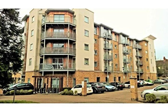 2 Bedroom Apartment To Rent In Farnborough, GU14