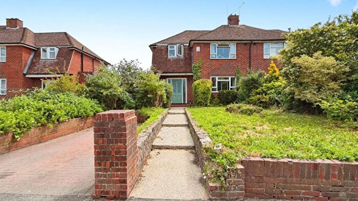 3 Bedroom Semi-Detached House For Sale In North Lane, Aldershot, Hampshire, GU12