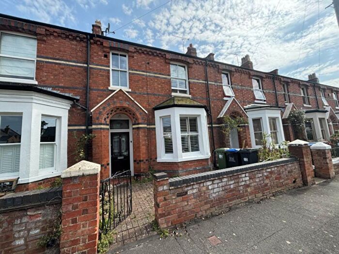 3 Bedroom Terraced House For Sale In Percy Terrace, Leamington Spa, CV32