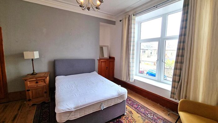 2 Bedroom Flat To Rent In Claremont Place, The West End, Aberdeen, AB10
