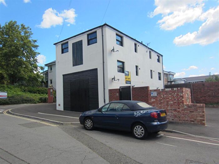 1 Bedroom Flat To Rent In The Coach House, Drayton Lane, Drayton, Portsmouth, Hants, PO6