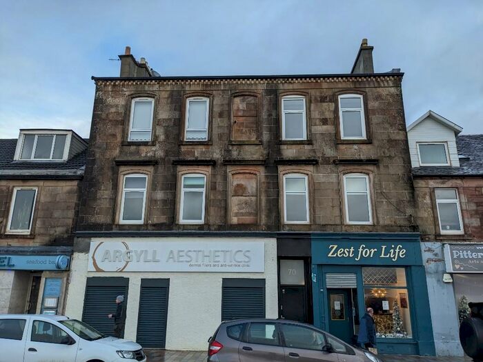 2 Bedroom Flat To Rent In West Clyde Street, Helensburgh, Dunbartonshire, G84