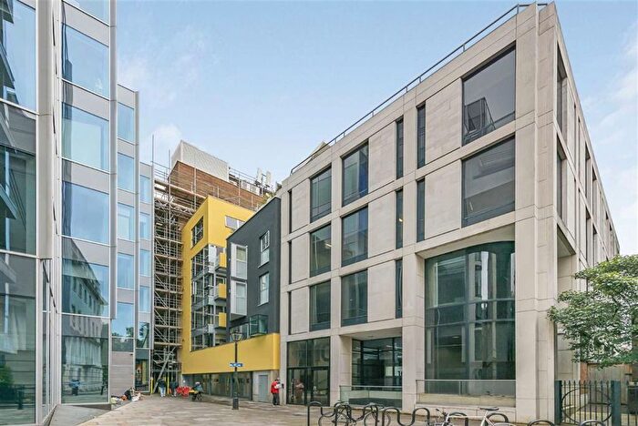 2 Bedroom Flat To Rent In Great Turnstile, London, WC1V