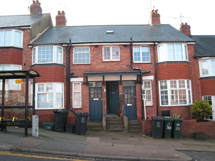 1 Bedroom Flat To Rent In Coombe Road, Brighton, BN2