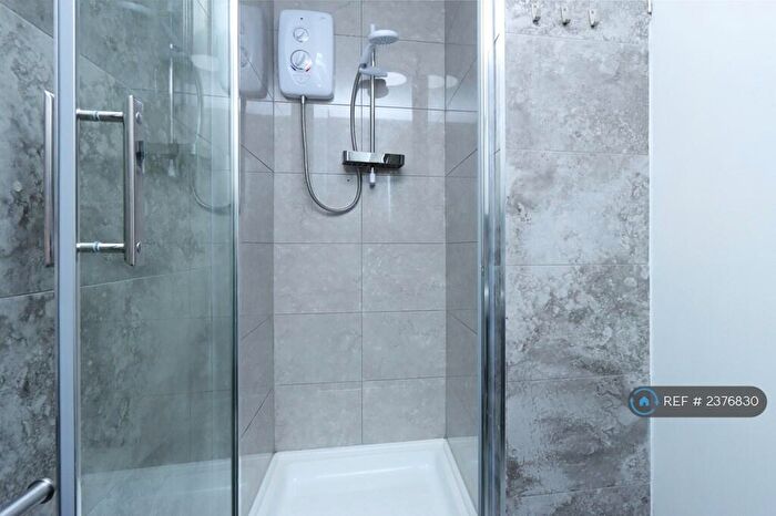 3 Bedroom Flat To Rent In Leigh Road, Birmingham, B8
