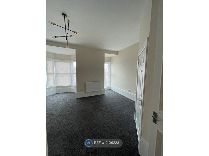 4 Bedroom Terraced House To Rent In Osborne Place, Dundee, DD2