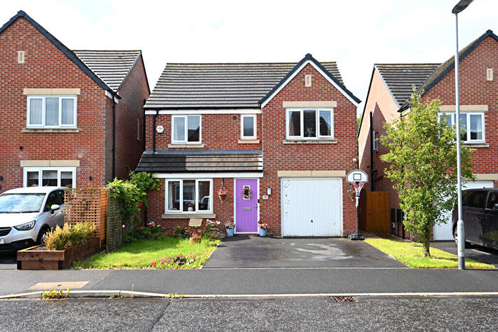 4 Bedroom Detached House For Sale In Halifax Drive, Lancashire, PR7