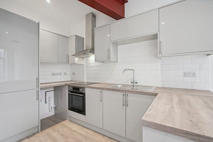 1 Bedroom Flat For Sale In Flat G Mary Kennedy House, Broadway Didcot, OX11