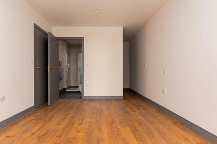 2 Bedroom Flat To Rent In The Gessner, Watermead Way, Tottenham Hale, N17