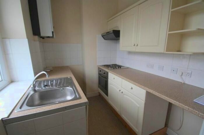 1 Bedroom Flat To Rent In Hardy Street, Maidstone, ME14