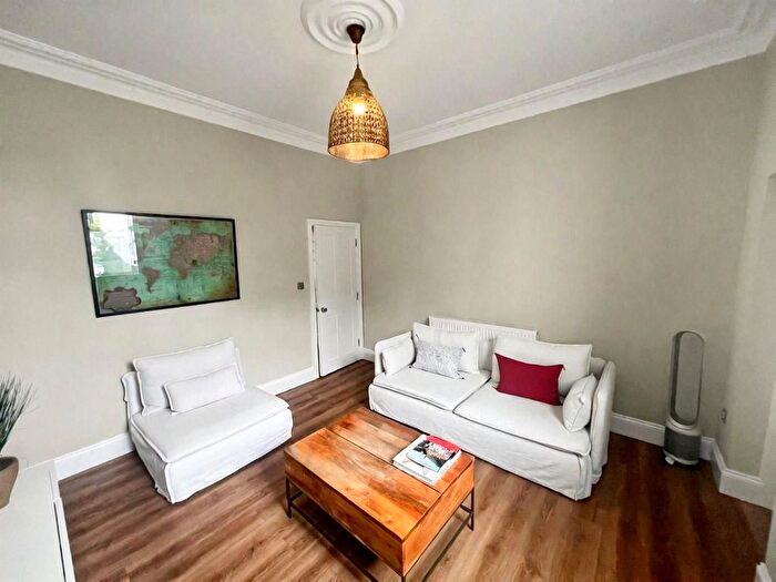 1 Bedroom Flat To Rent In Belmont Road, London, N15