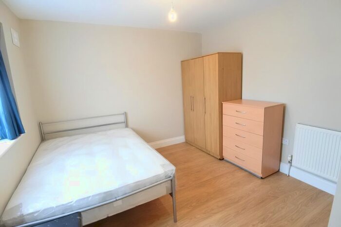 Studio To Rent In Wakemans Hill Avenue, Colindale, NW9