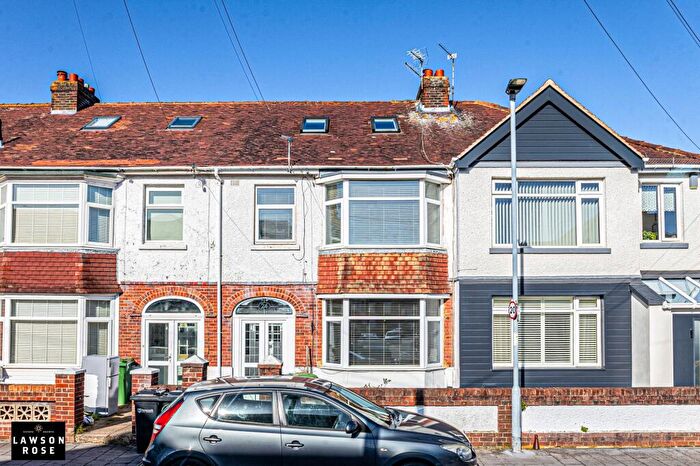4 Bedroom Terraced House For Sale In Elmwood Road, Portsmouth, PO2