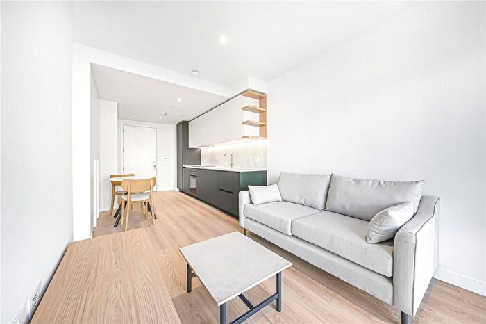 Apartment To Rent In Aviator Drive, London, NW2