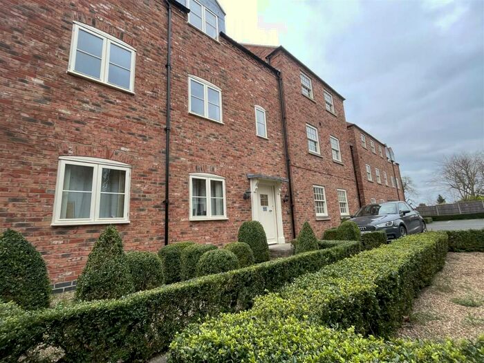 3 Bedroom Apartment To Rent In Abbey Mews, Southwell, NG25