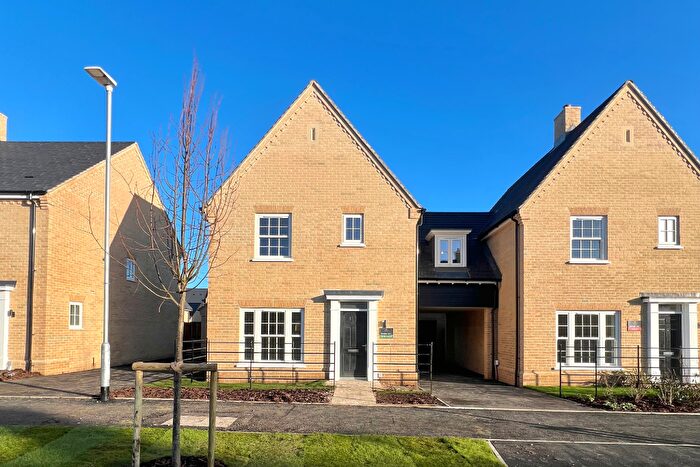 3 Bedroom House For Sale In Alconbury Weald, Geldart Way, Huntingdon, PE28