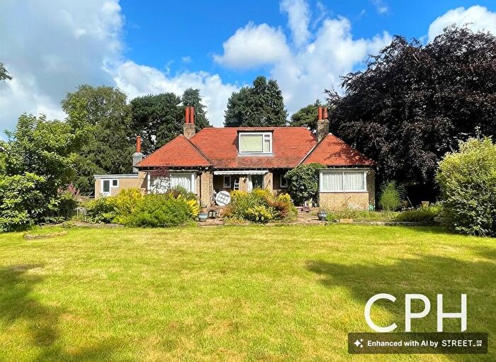 4 Bedroom Property For Sale In Pickering Road, West Ayton, YO13