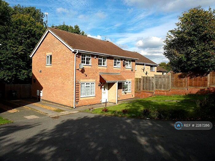 3 Bedroom Semi-Detached House To Rent In Hernhill Court, Northampton, NN4