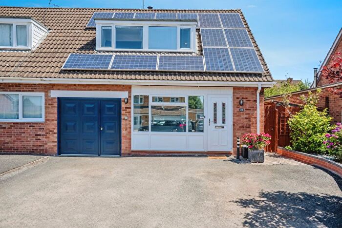 3 Bedroom Semi-detached House For Sale In Syers Croft, Clehonger, Hereford, HR2