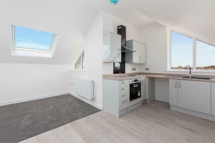 2 Bedroom Apartment To Rent In Newton Drive East, Blackpool, Lancashire, FY3