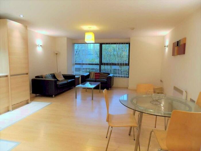 2 Bedroom Apartment To Rent In Tempus Tower, Mirabel Street, Manchester, M3