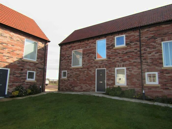 2 Bedroom End Of Terrace House For Sale In Roecliffe Drive, Minskip, York, YO51