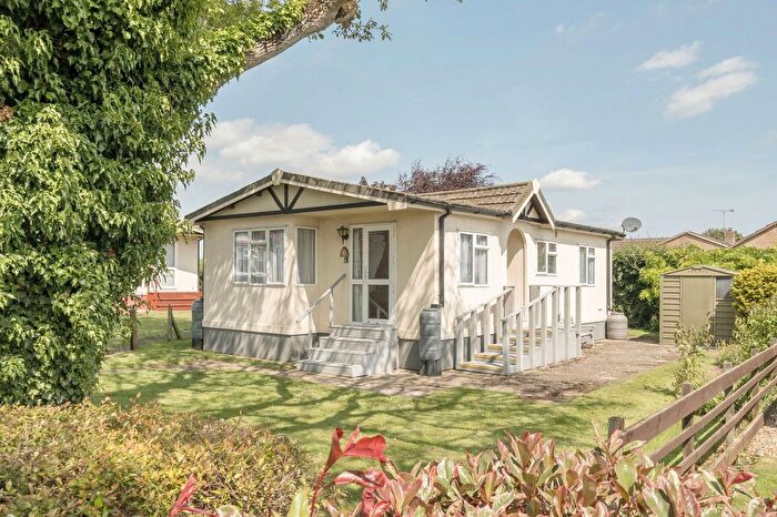 2 Bedroom Mobile/park Home For Sale In Orchard Park, Shouldham, Kings Lynn, Norfolk, PE33