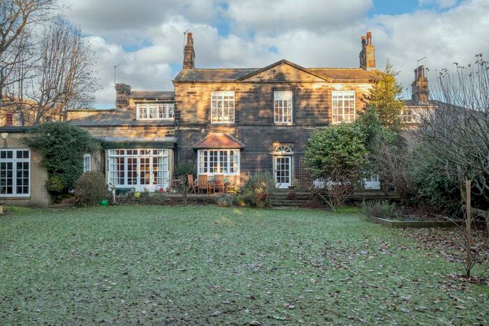 2 Bedroom Flat To Rent In The Old House, Town Street, Chapel Allerton, Leeds, LS7