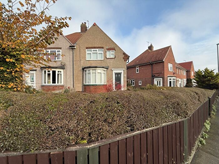 3 Bedroom Semi-Detached House For Sale In Fourstones Road, Sunderland, SR4