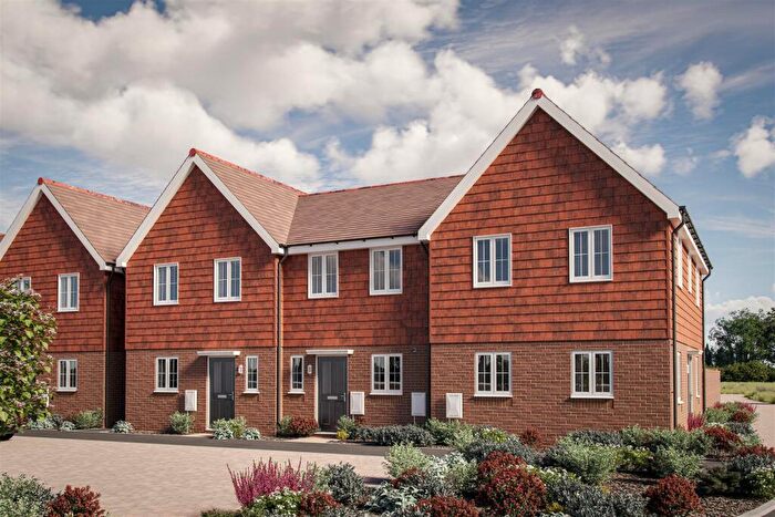 3 Bedroom End Of Terrace House For Sale In Maddoxford Gardens, Boorley Green, SO32