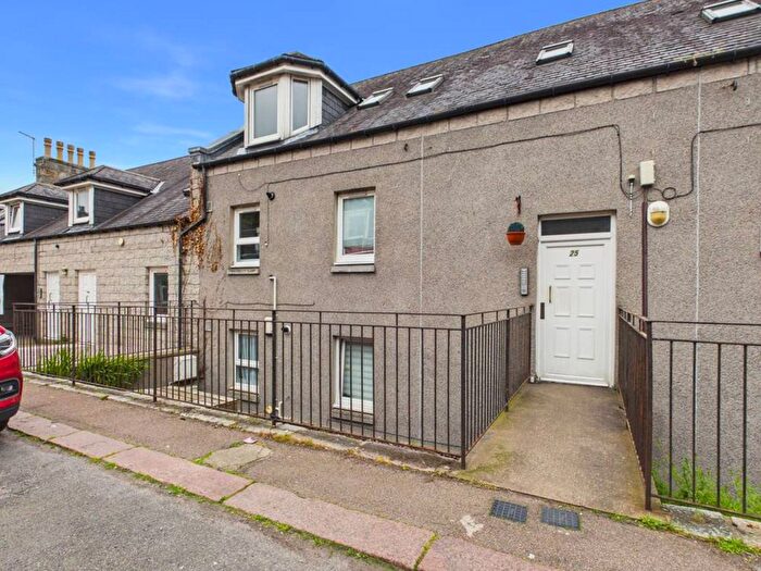 2 Bedroom Flat For Sale In Prospect Terrace, Aberdeen, AB11