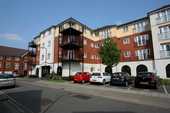 1 Bedroom Flat To Rent In Pettacre Close, London, SE28