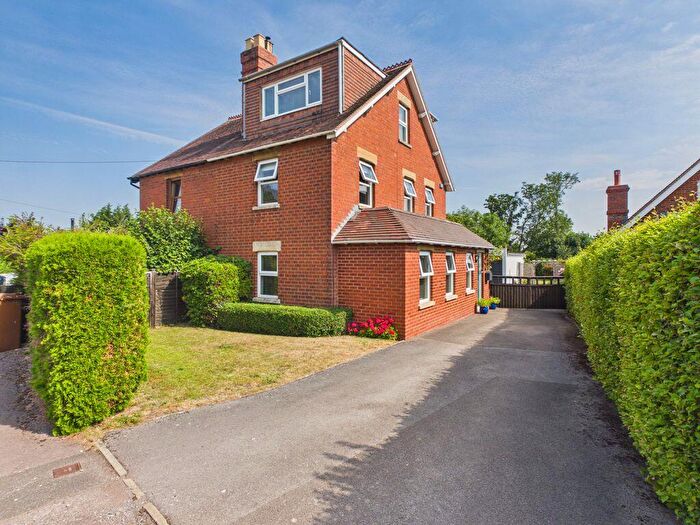 4 Bedroom Semi Detached House For Sale In Far Sandfield, Churchdown, GL3