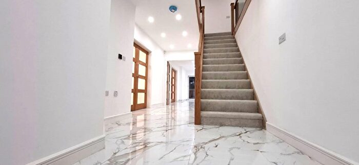 5 Bedroom Detached House For Sale In Hamstead Hill, Birmingham, B20